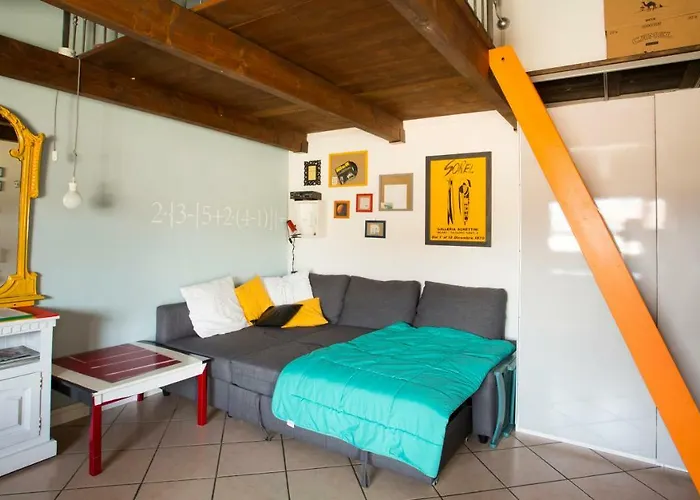 Mansardine Metropolitane Apartment